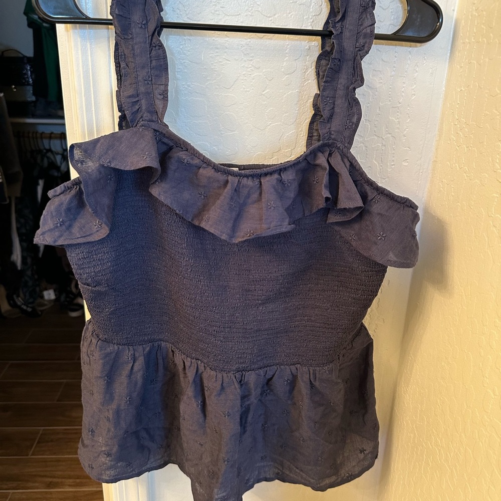 Ruffled tank top